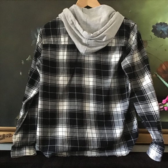 EUC Forever 21 Women’s Hooded flannel plaid Shirt black and white Size S - Picture 6 of 6